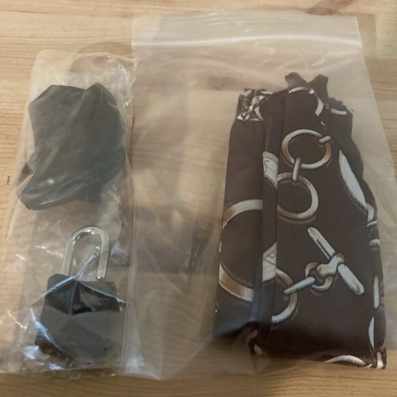 Black Crocodile Embossed Handbag Silver 30cm - Picture 8 of 9